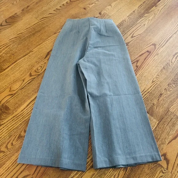 Gray Pleated Wide-Leg Pants 3/4 Coullotte Pants - Picture 10 of 12